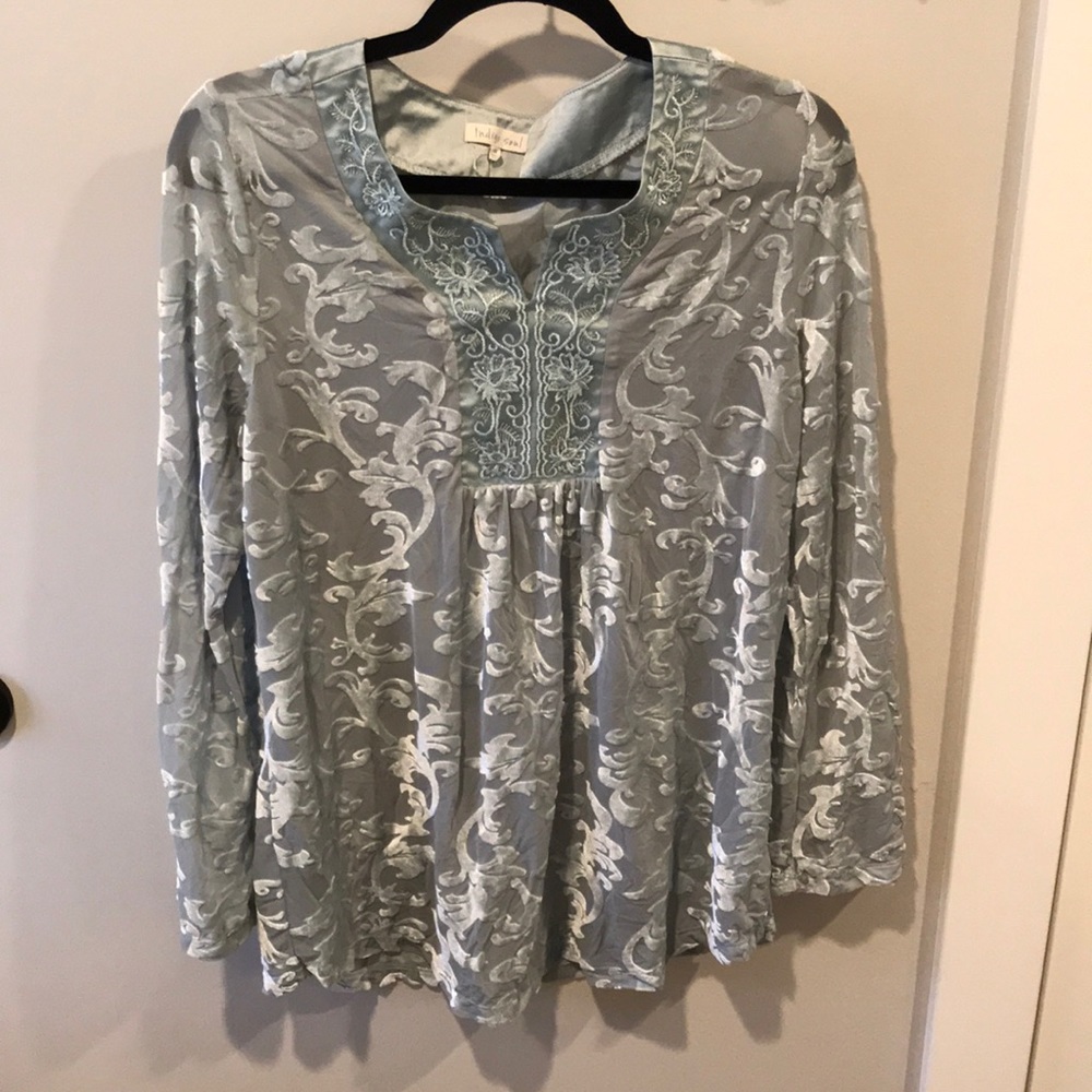 Crushed velvet top
